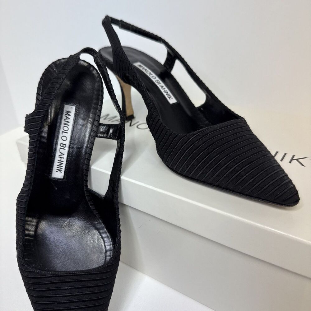 Manolo Blahnik Bretto Satin Slingback Pointy Toe Pumps EU 35.5 - Picture 2 of 16